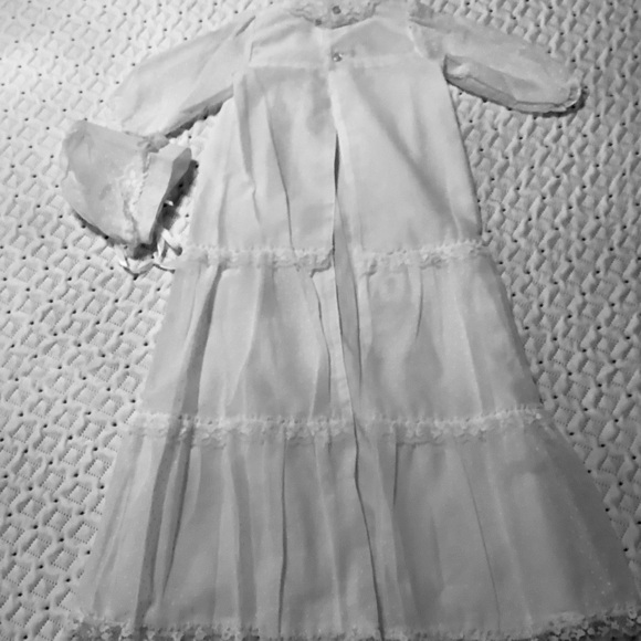 Vintage Newborn Christening Gown  & Bonnet White - Picture 4 of 6